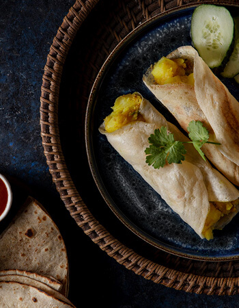 Enjoy our selected dishes and special combinations made for sharing.